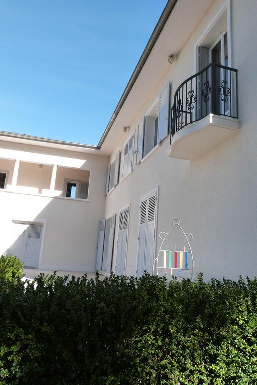 La Maison De Roussille Acomodação com café da manhã Francheville  Exterior foto