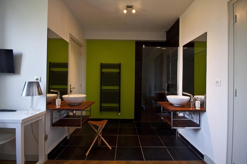 La Maison De Roussille Acomodação com café da manhã Francheville  Quarto foto